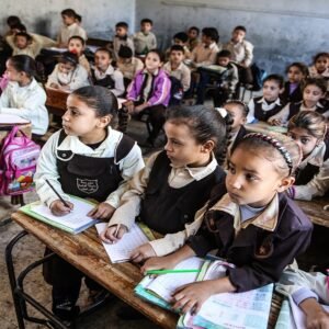 تجهيز أطفال المدارس